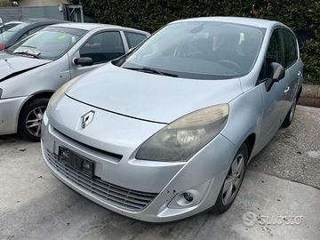 Ricambi per Renault Scenic X-Mod 1.9 dCi 2009