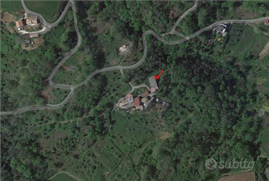 Casa autonoma e terreno