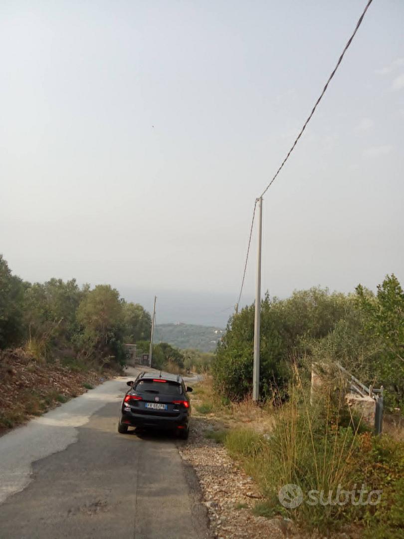 Terreno panoramico a pochi minuti da marina - Vista 5