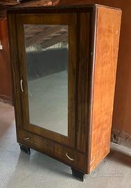 Armadio Antico in Legno -- cOn SpeCCHIo---