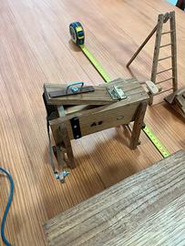 Ad appassionati  miniature in legno di un tempo