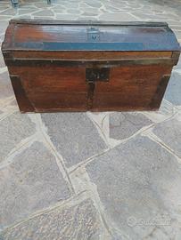 baule antico ristrutturato 