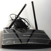 ROUTER TP-LINK TD-W8970 WIFI + USB