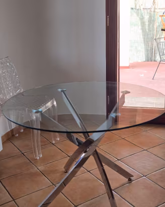 tavolo tondo in cristallo