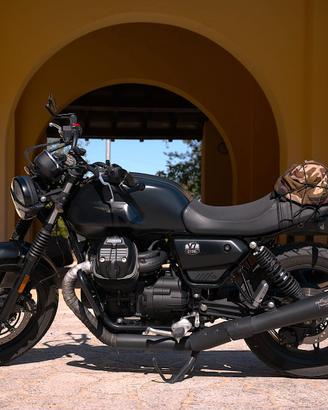 Moto Guzzi v7 850 VI serie dell'ottobre 2022