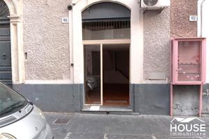 Paterno' - botteghe con deposito id: ppa042vb