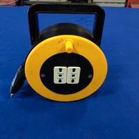 Prolunga elettrica avvolgibile con doppia presa