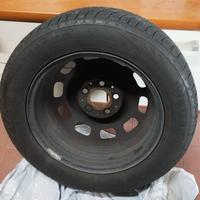 4 cerchioni in ferro con gomme invernali