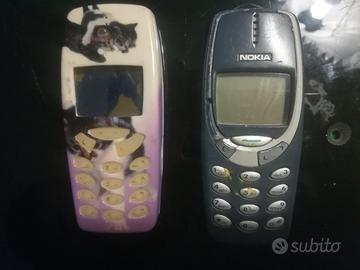 Due cellulari Nokia