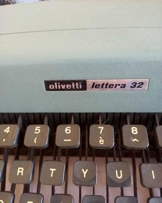 macchina da scrivere olivetti