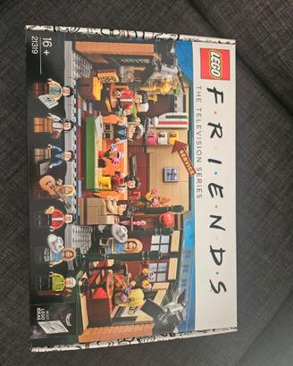 LEGO Ideas 21319 stanza friends