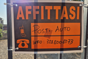 Posti auto disponibile info 3388008373
