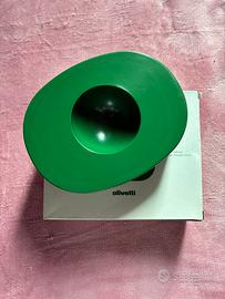 Posacenere disegnato da Giorgio Soavi per Olivetti