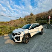 PEUGEOT 2008 | pari al nuovo | 7125 km | Pronta