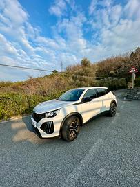 PEUGEOT 2008 | pari al nuovo | 7125 km | Pronta