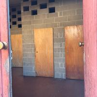 Cantina ampia piano terra con accesso carraio