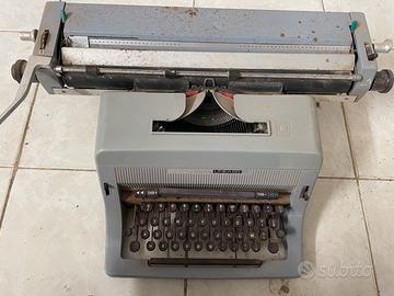 Macchina da scrivere