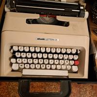 Macchina da scrivere Olivetti Lettera 35