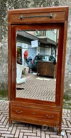 Armadio con anta in vetro