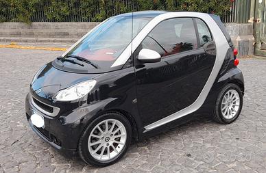 Smart ForTwo 1000 52 kW MHD coupé passion