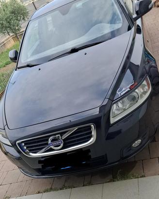 volvo v50 D2