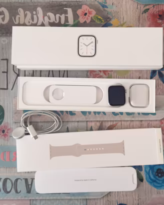 APPLE  WATCH SERIE 7   FULL SET GPS
