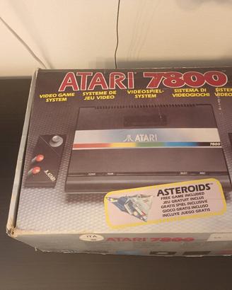 Console Atari 7800 (Da collezione)