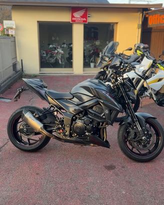 Suzuki GSX S 750