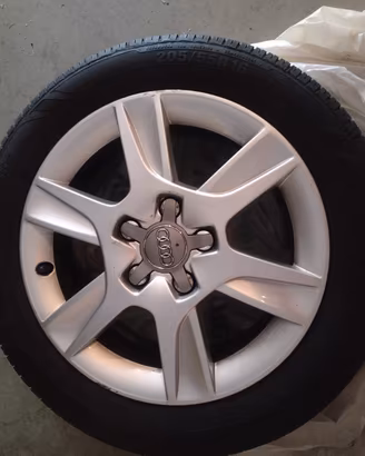 4 Cerchi in lega originali Audi A3 più gomme 