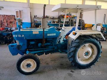 trattore Ford 3000 