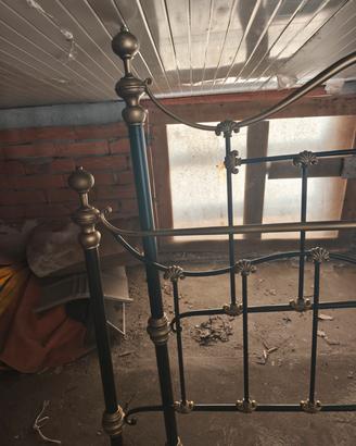 Letto in ferro battuto ottone anticato 