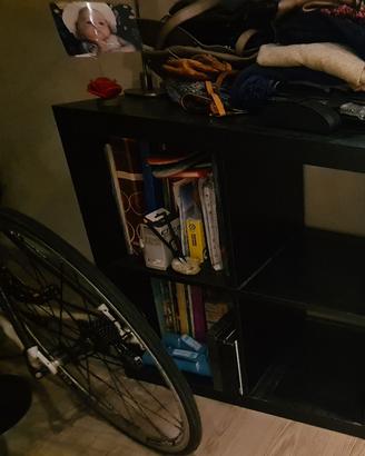 mobile porta libri