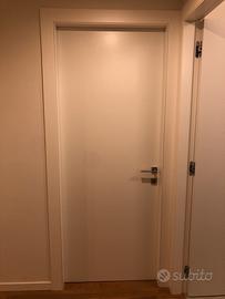 Porta a battente da interno in legno