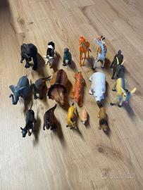 Set animali giocattolo