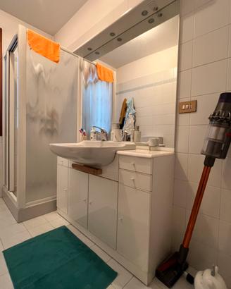 Mobile Bagno- piano in marmo/specchio/lavabo/luci