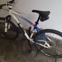 mountain bike Specialized