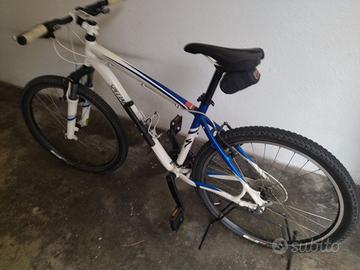 mountain bike Specialized