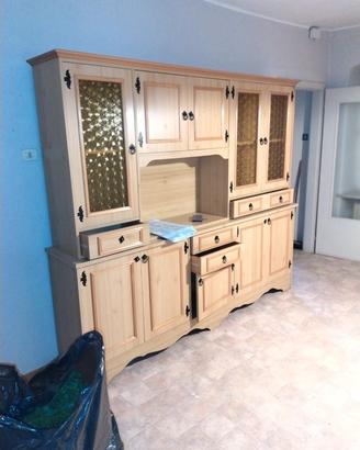 credenza e soggiorno