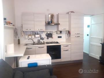 Appartamento arredato via Ughetti