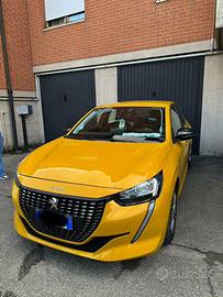 Peugeot 208  2023.  22.347 KM. Unico proprietario