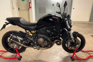Ducati Monster 821