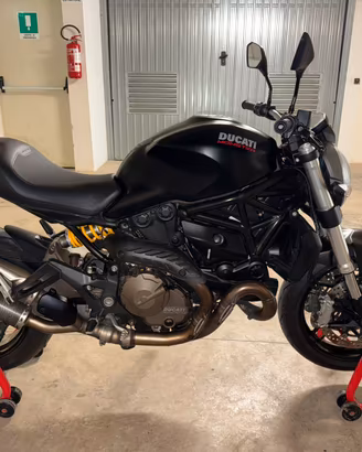 Ducati Monster 821
