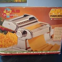 Macchina per la pasta e ravioli