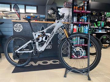 E-bike Amflow PX Carbon Pro L DJI