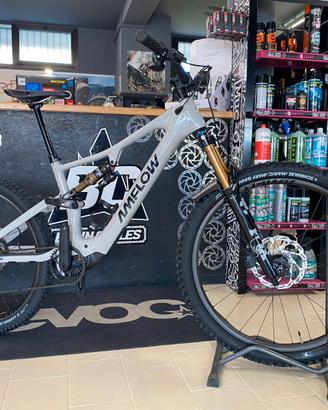 E-bike Amflow PX Carbon Pro L DJI
