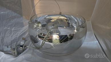 Lampadario elegante in vetro e cromature