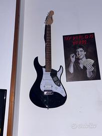 Chitarra elettrica Yamaha con amplificatore
