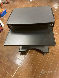 Carrellino porta PC o altro...