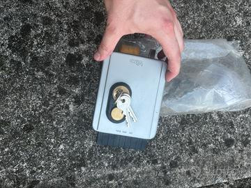 Elettroserratura cancello nuova