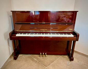 Pianoforte Yamaha U1 revisionato con trasporto